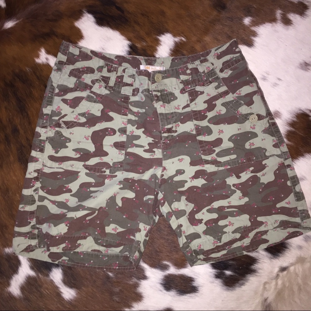 Size 14 Camouflage Shorts